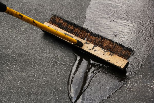 Asphalt Driveway Sealing in Little Elm